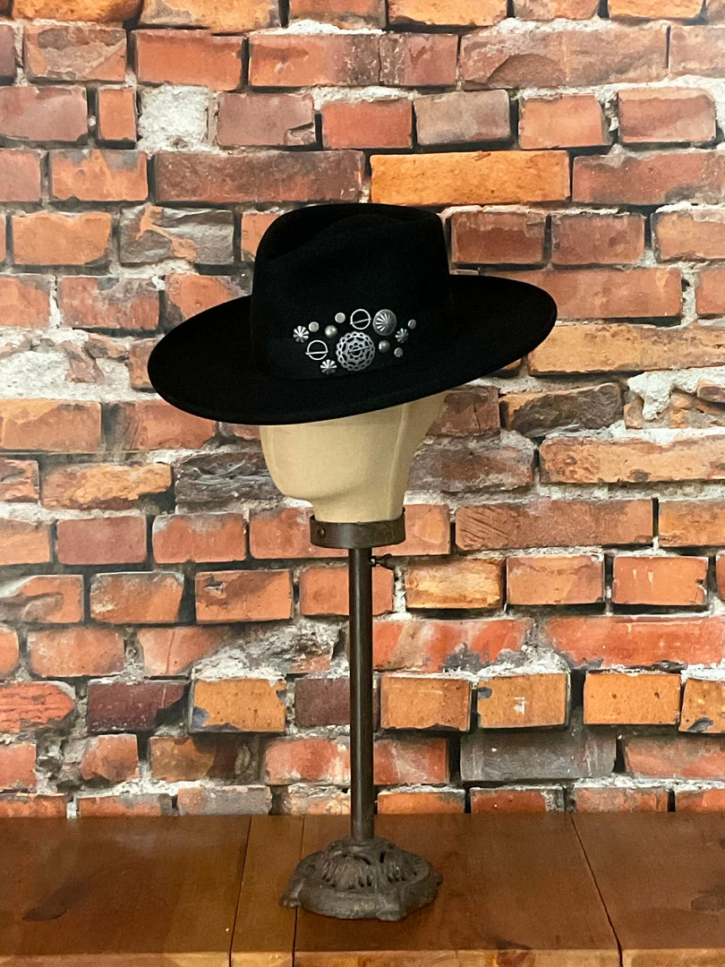 Cheap 🔔 Double D Ranch - Adirondacks Trade Silver Hat 🛒 9 Double D Ranch - Adirondacks Trade Silver Hat