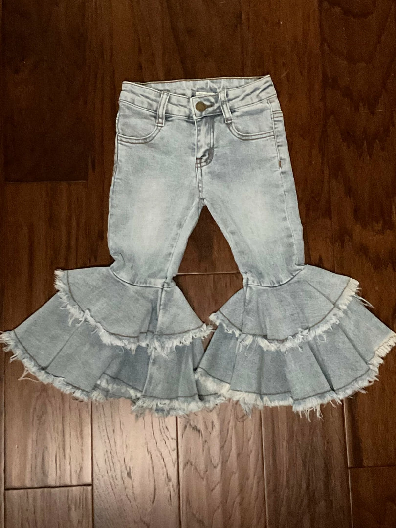 Brand new ๐ M.L. Kids Bell Bottom ๐ Jeans Kids Of A King โค๏ธ 4 M.L. Kids Bell Bottom Jeans Kids Of A King