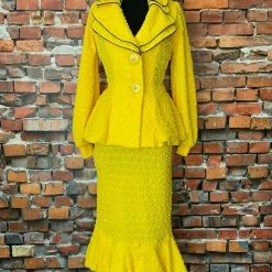 The Sparkling Spur TIFFIANY'S CLOSET Hello Sunshine!