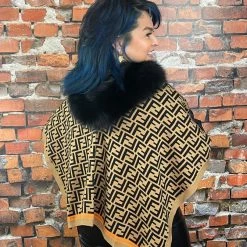 Promo ✨ Oo La La Letter Pattern Short Cape With Fox Collar New Arrivals ✨ 11 Oo La La Letter Pattern Short Cape With Fox Collar New Arrivals