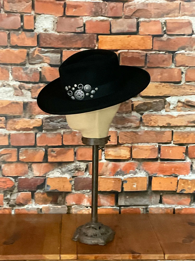 Cheap 🔔 Double D Ranch - Adirondacks Trade Silver Hat 🛒 7 Double D Ranch - Adirondacks Trade Silver Hat