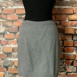 Brand new π― Roja Sweater π Skirt π 5 Roja Sweater Skirt
