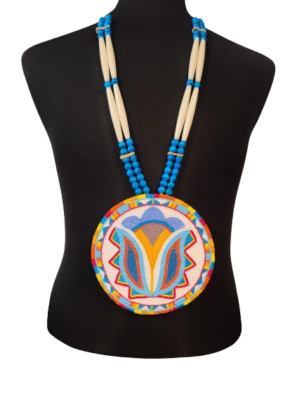 Best Sale ✨ Robert Waubanascum/Oneida Jaw Dropping Beaded Medallion ⭐ 3 Robert Waubanascum/Oneida Jaw Dropping Beaded Medallion