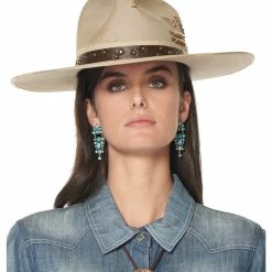 New 🎉 Double D Ranch Wear - Cynthia Hats/Headbands/Scarves/Gloves Making Horse Medicine Hat 👍 13 Double D Ranch Wear - Cynthia Hats/Headbands/Scarves/Gloves Making Horse Medicine Hat