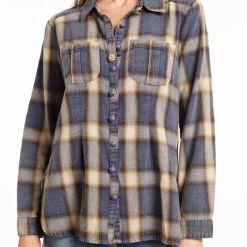 Aratta I Love Lucy Revamped Shirt Tops