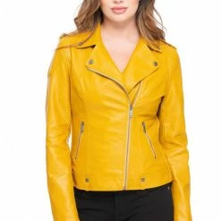 The Sparkling Spur Miss Bethany