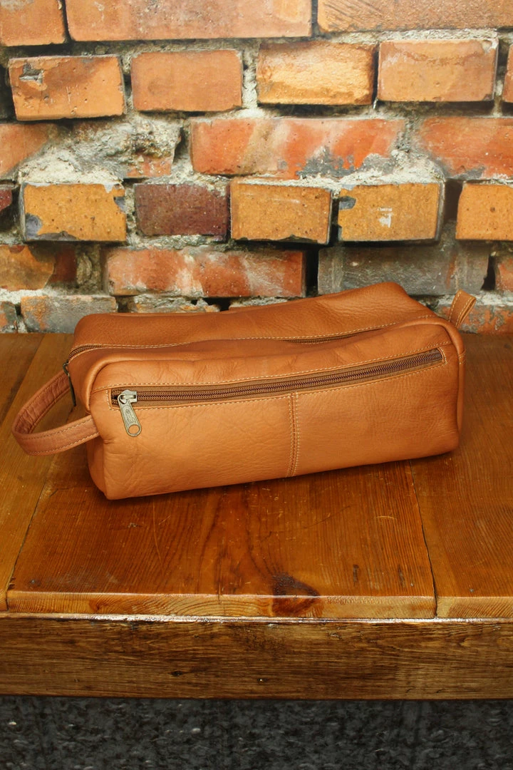 Hot Sale β¨ The Sparkling Spur The Agapito XL Dop Kit Accessories π 6 The Sparkling Spur The Agapito XL Dop Kit Accessories