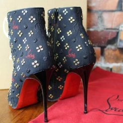 Christian Louboutin TIFFIANY'S CLOSET So Kate Booty
