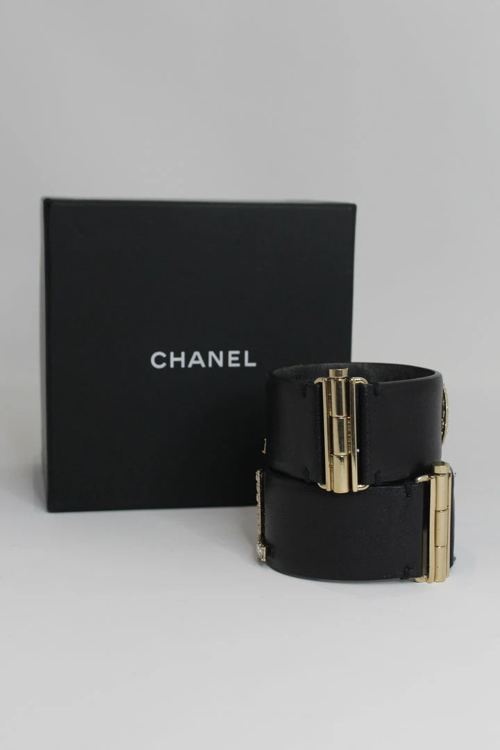 Buy π TIFFIANY'S CLOSET Chanel Cuffs π 5 TIFFIANY'S CLOSET Chanel Cuffs