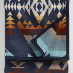 Pendleton Diamond Peak Blanket