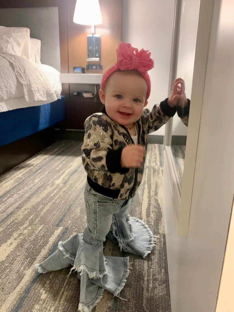 Brand new ๐ M.L. Kids Bell Bottom ๐ Jeans Kids Of A King โค๏ธ 3 M.L. Kids Bell Bottom Jeans Kids Of A King