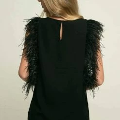 The Sparkling Spur Miss Feather