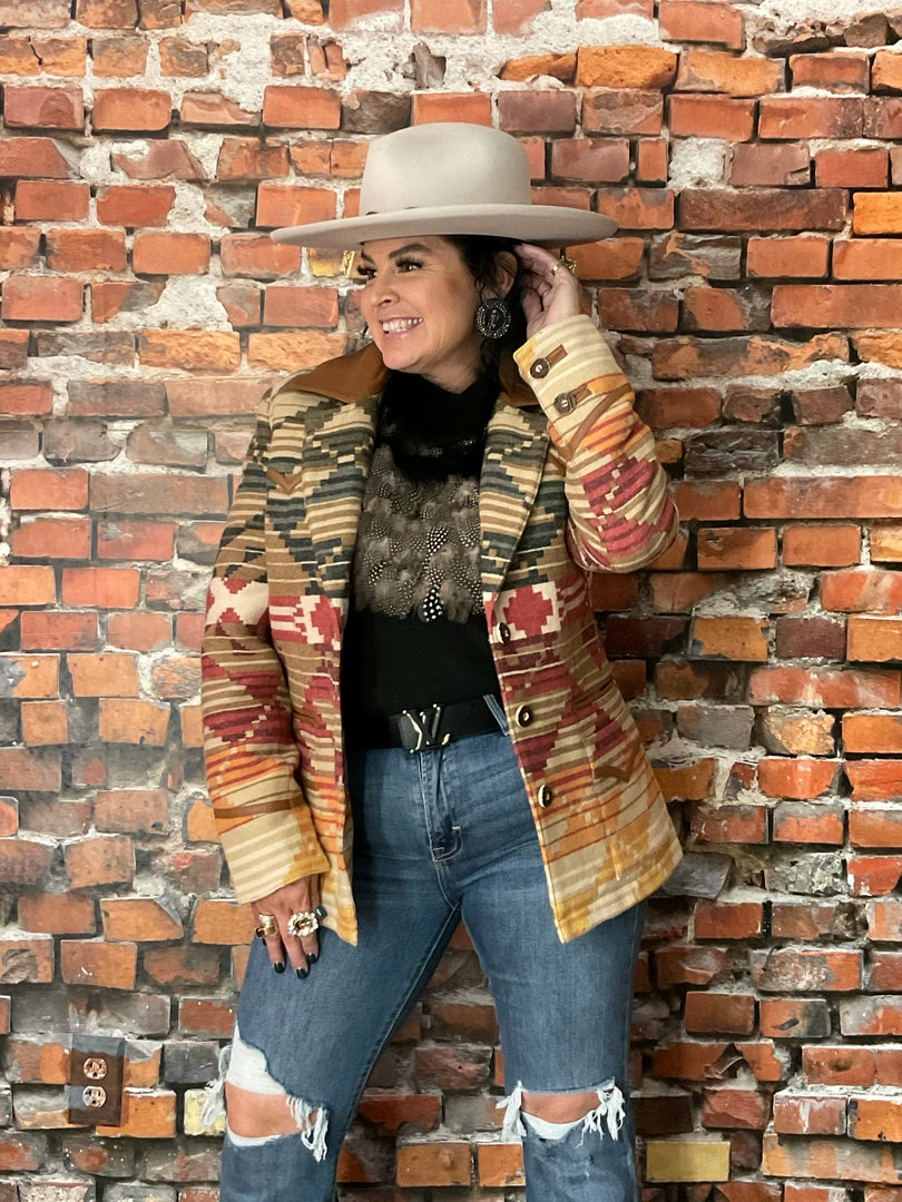 Hot Sale ⨠Double D Ranch - Yellowstone Jackets Yellowstone Camp Blanket Jacket 𧨠7 Double D Ranch - Yellowstone Jackets Yellowstone Camp Blanket Jacket